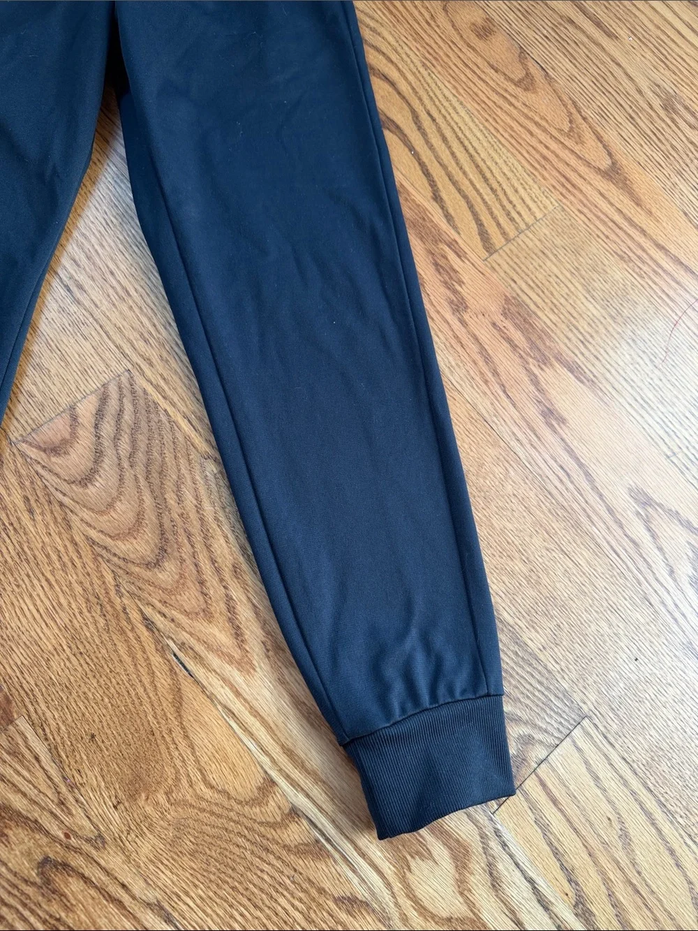 Boy’s Under Armour Joggers. Size Small. Like New Condition.
